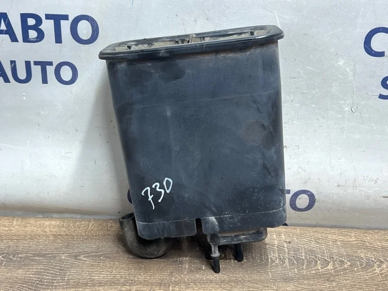 Абсорбер Volvo XC90 30684416 XC90 2.5 B5254T2