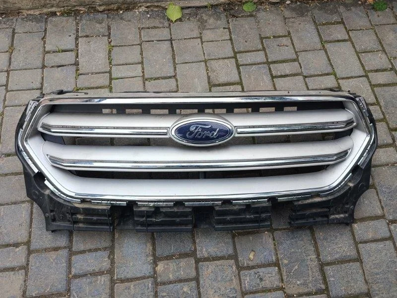 Решетка радиатора ford Kuga 2 2016-2019