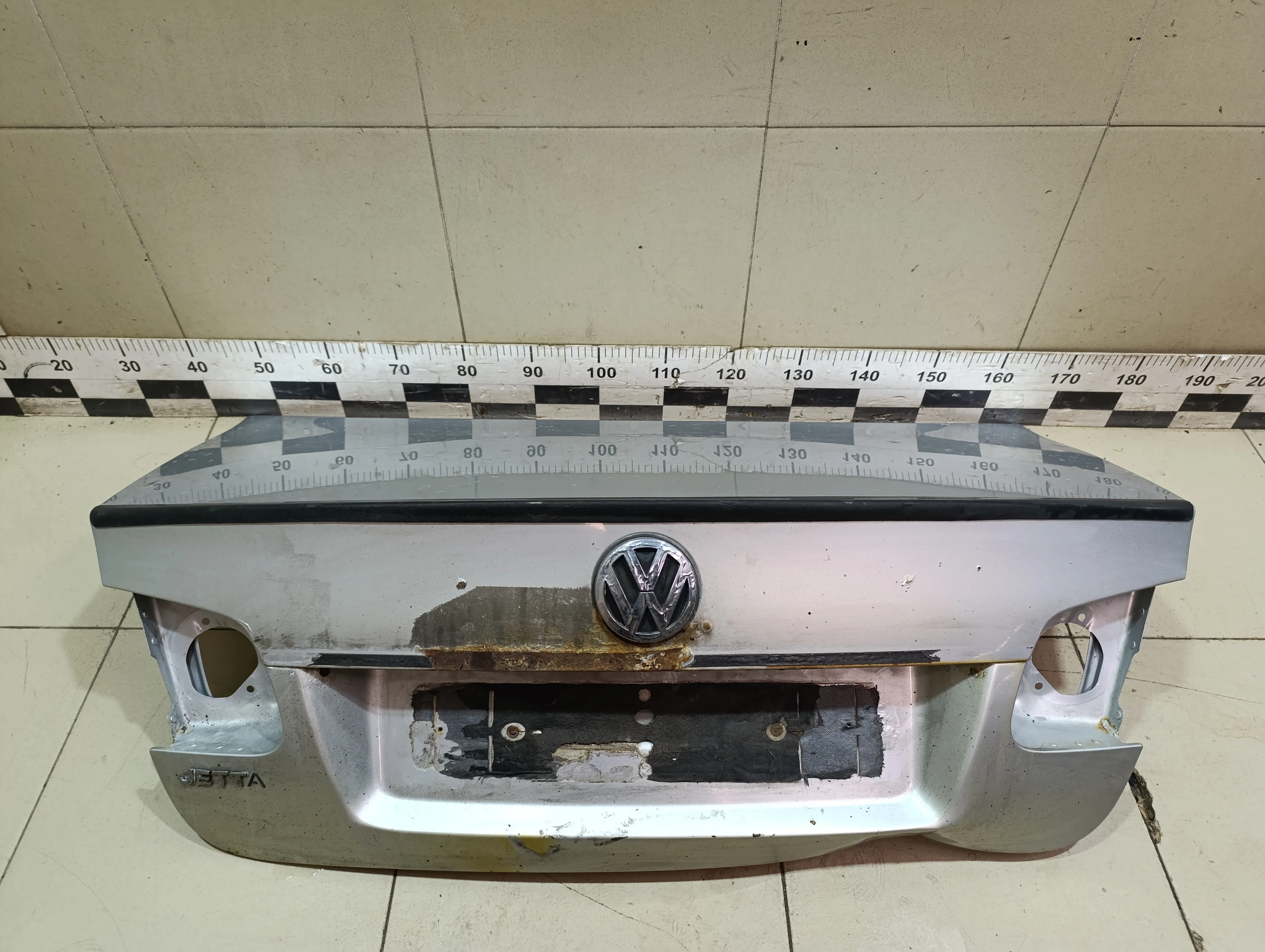Крышка багажника Jetta 2006-2011