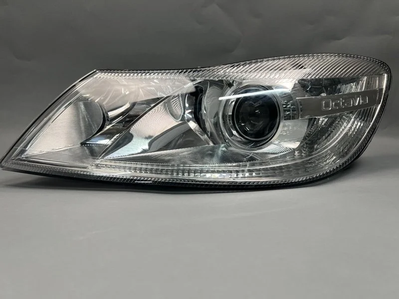 Фара SKODA Octavia 2008-2013 1Z1941017S A5, передняя левая