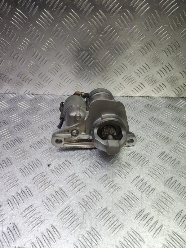 Стартер Nissan Qashqai X-Trail 2006-2013 23300EN20A J10 T31 MR20DE