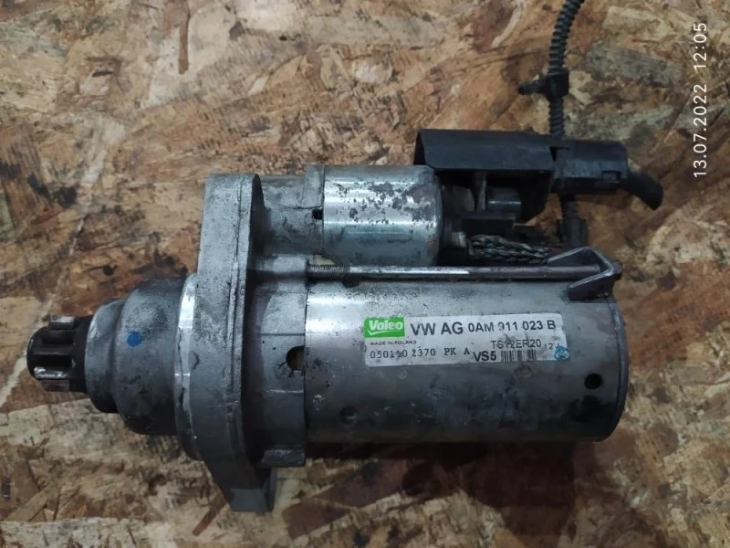 Стартер Volkswagen Golf 2010 AJ5