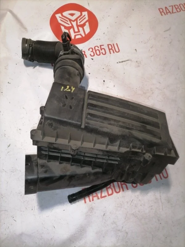 Корпус воздушного фильтра Volkswagen Tiguan 2010 5N1