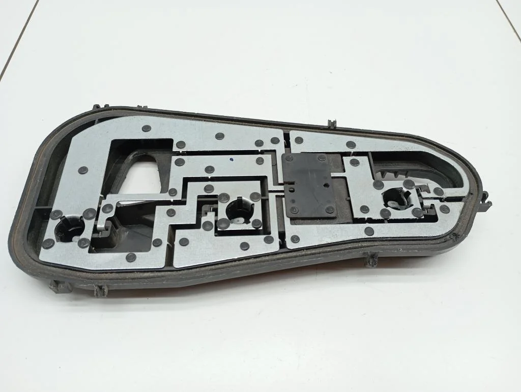 Плата заднего фонаря Renault Logan 1 L90