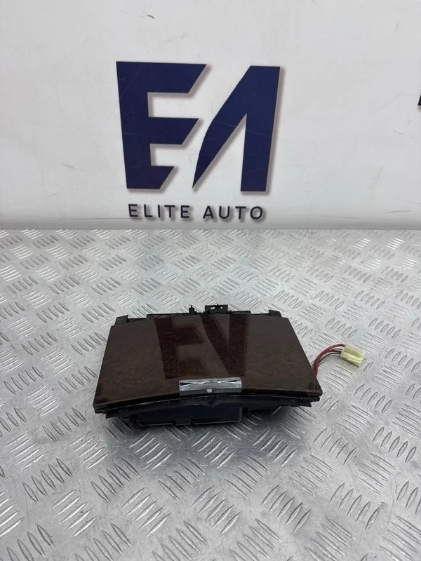 Пепельница VW Touareg 2005 7L6857961B 1 2.5D