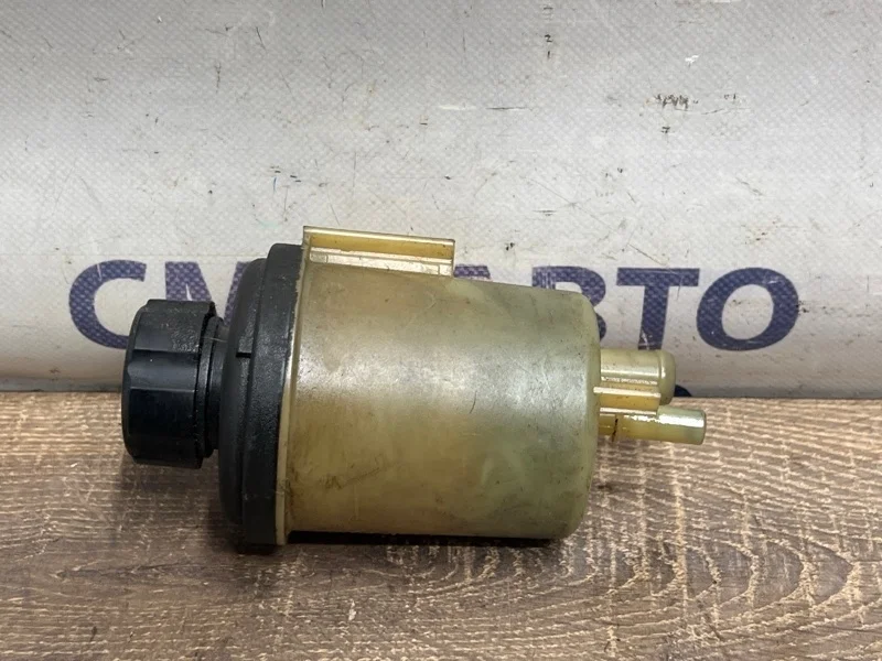 Бачок ГУР Volvo XC90 30680756 XC90 3.2