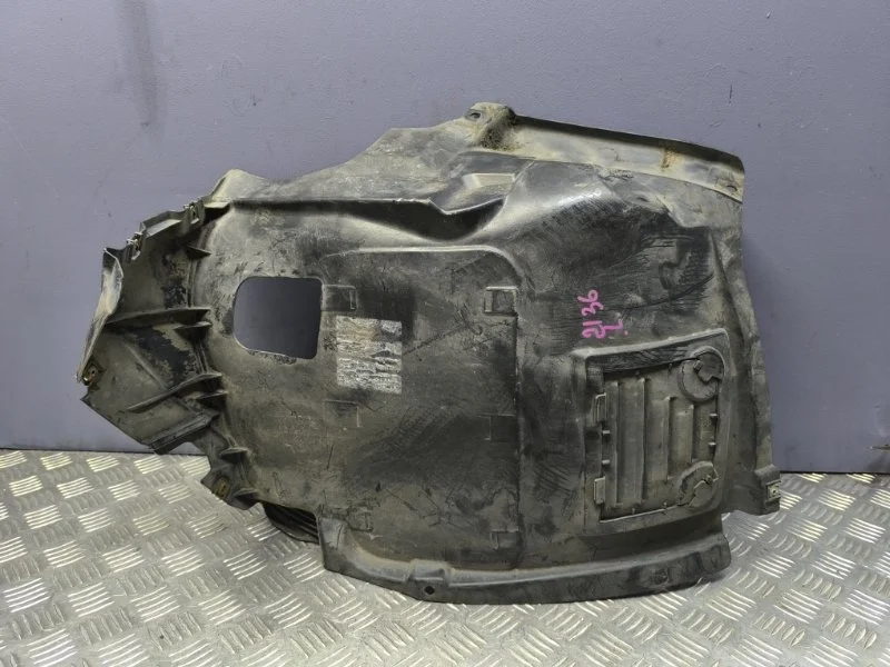 Подкрылок передний левый BMW 1 2009 51118045961 E82 N54B30A, передний