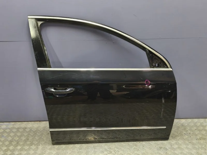 Дверь передняя правая volkswagen Passat 2008 3C4831056J B6 BZB