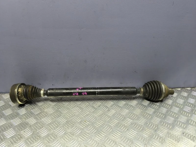 Привод передний правый volkswagen Passat 5Q0407272BN B7 CAX