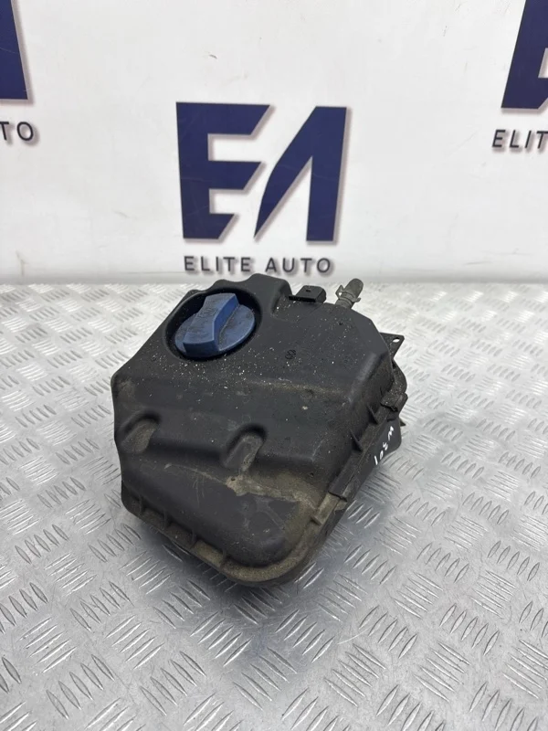 Бачок расширительный VW Touareg 2005 7L0121407F 1 2.5D