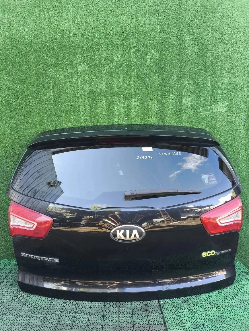 Крышка багажника KIA SPORTAGE 3 2010- черная б/у SPORTAGE 3(2010-2015)