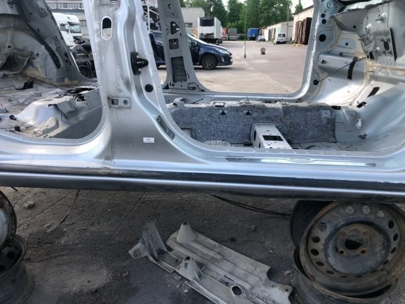 Порог со стойкой правый Ford Mondeo 4 СЕДАН HUBA