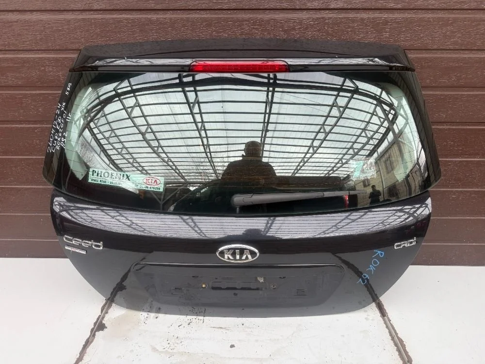 Кнопка открывания багажника Kia Ceed ED (2006—2010)