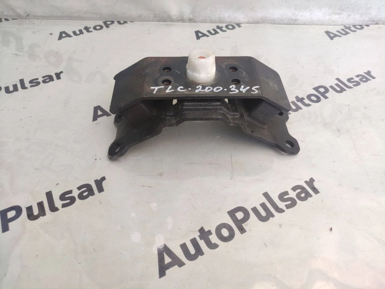 Опора АКПП Toyota Land Cruiser 200 2008-2011гг. 2UZ ОРИГИНАЛ