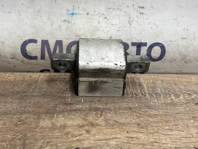 Опора АКПП Mercedes-Benz E-Class A2202401818 W212 272.952