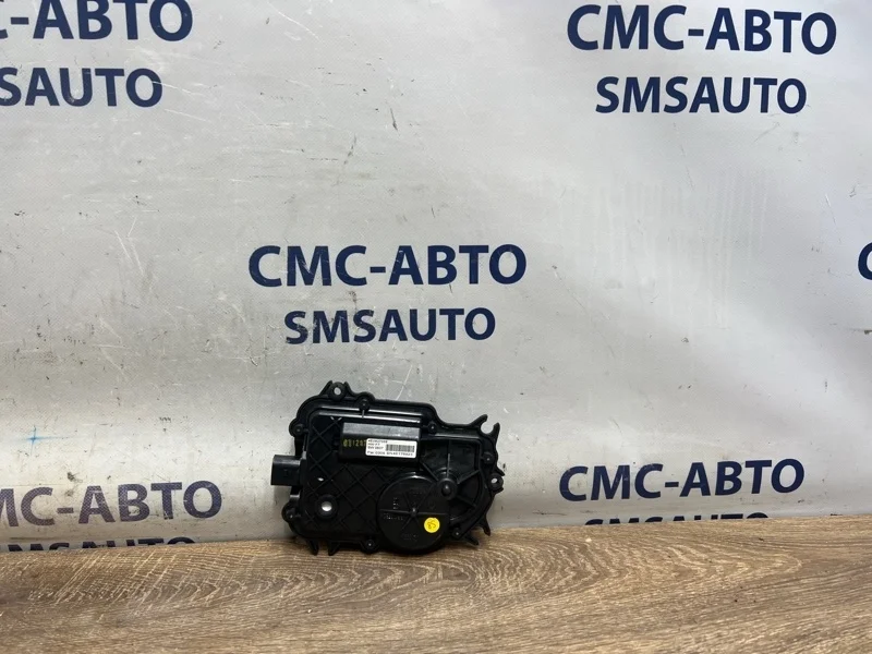 Доводчик двери Audi A8 4E0837059 D3 5.2 BSM