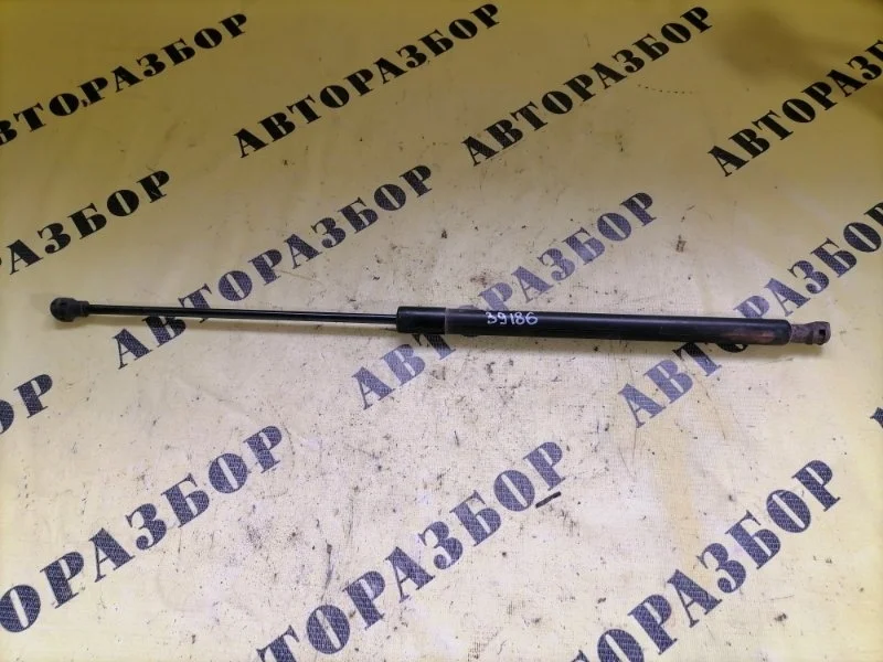 Амортизатор капота RENAULT LOGAN 2 2014-2022 2017 654713274R СЕДАН 1.6 H4M438 113 Л/С H4MD438 H4M
