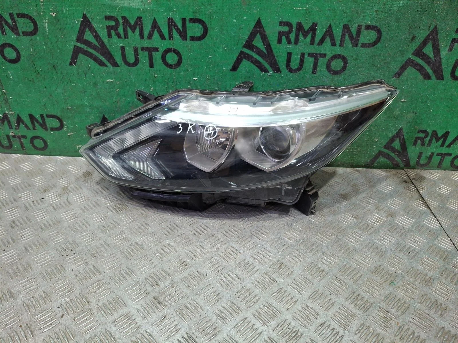 Фара Nissan Qashqai 2013-2019 260604EH2A 2 J11, левая