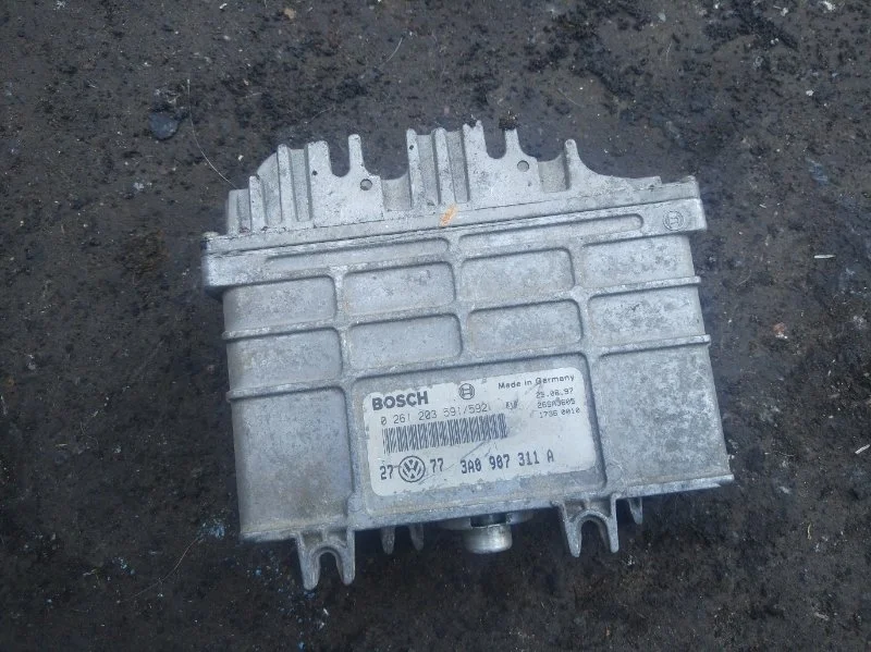 ЭБУ ДВС Volkswagen Golf 3A0907311A