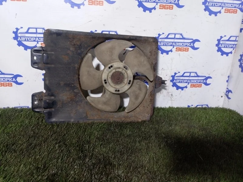 Вентилятор кондиционера Mitsubishi Carisma 97 MR340870 4G93 1.8