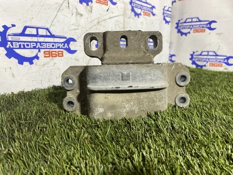 Подушка МКПП Volkswagen Caddy 1K0199555 BSE