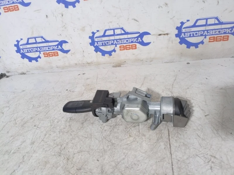 Замок зажигания Ford Mondeo 2009 3M513F880AD 4 DURATEC-HE