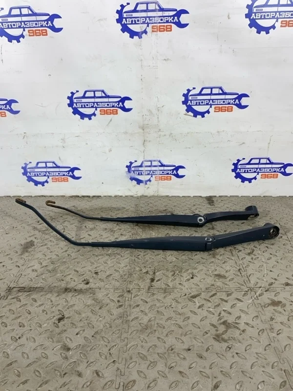 Поводки дворников Chevrolet Cruze 2013 95971328 J300 Z18XER