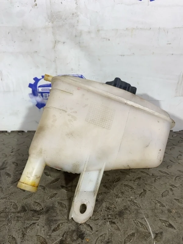 Бачок расширительный Skoda Felicia 1996 6U0121403 135M
