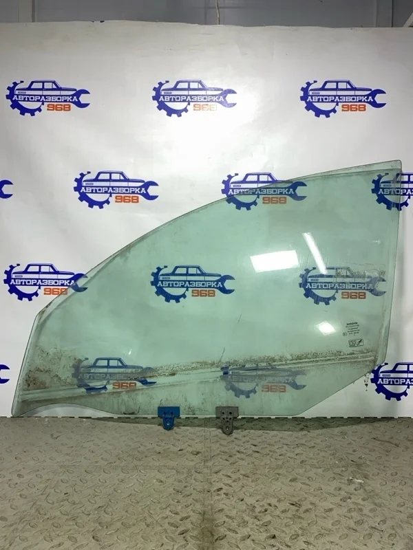 Стекло Nissan Almera 80301BM701 N16, переднее левое