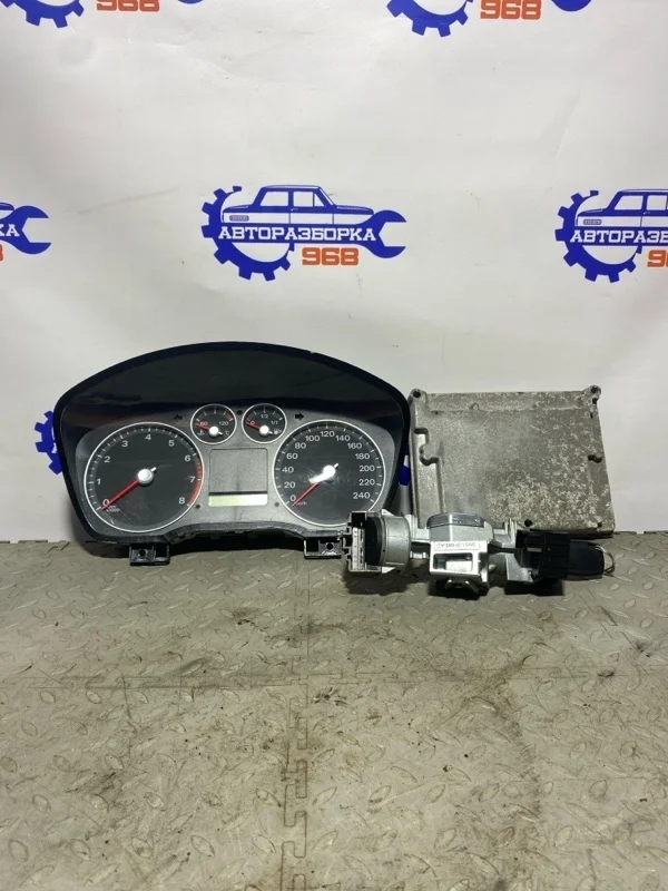 ЭБУ ДВС Ford Focus 2005 1364789 2 QQDB