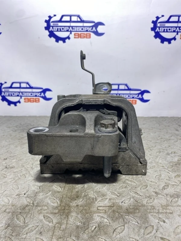 Подушка двигателя Volkswagen Caddy 2013 1K0199262CG MAXI CBZB, правая