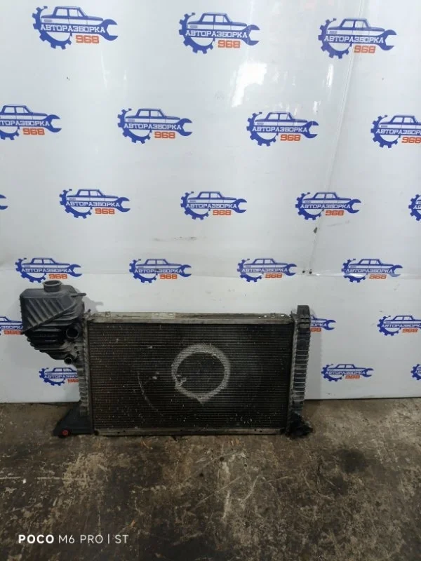 Радиатор охлаждения Mercedes-Benz Sprinter 2013 A9015003600 W909 OM646
