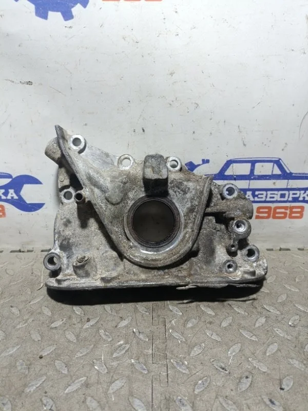 Масляный насос Mazda 626 FS0114100N GF FS