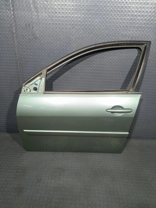 Дверь Renault Megane 2008 7751473728 2 K4M, передняя левая