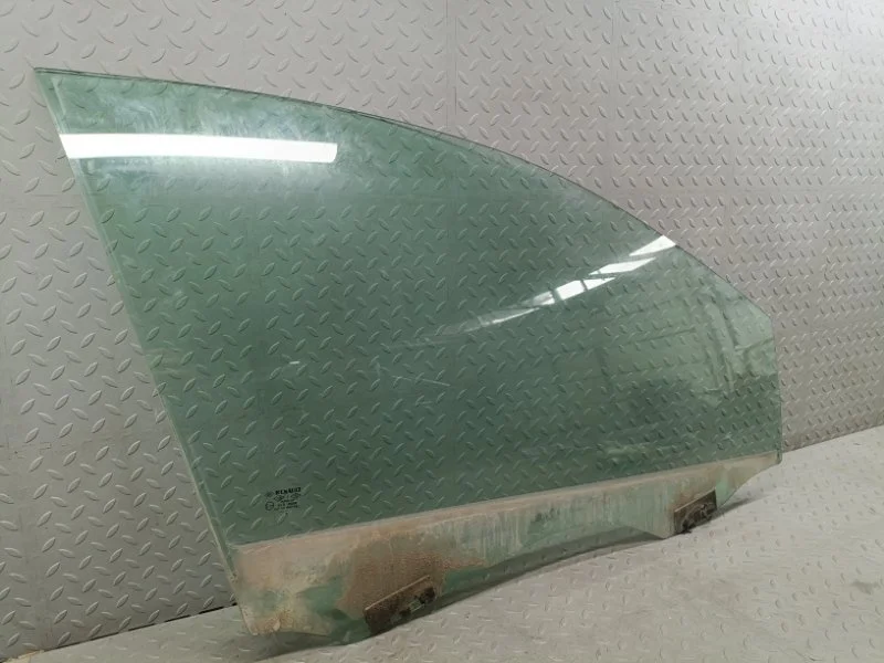 Стекло двери Renault Megane 2008 8200211198 2 K4M, переднее правое