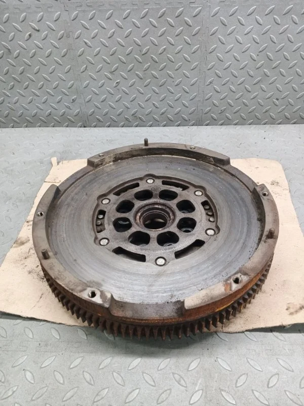 Маховик Ford Transit 2017 1857693 8 CY14HA