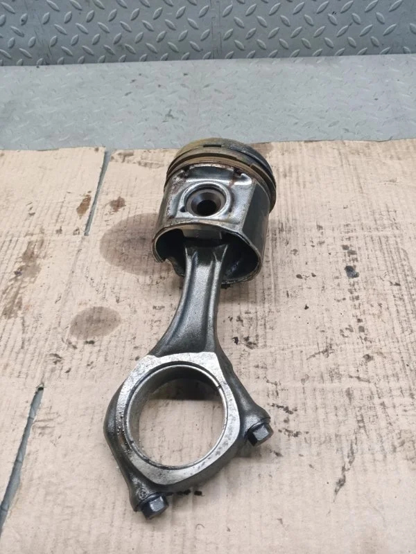 Поршень FIAT Ducato 2009 504386684 244 F1AE0481C