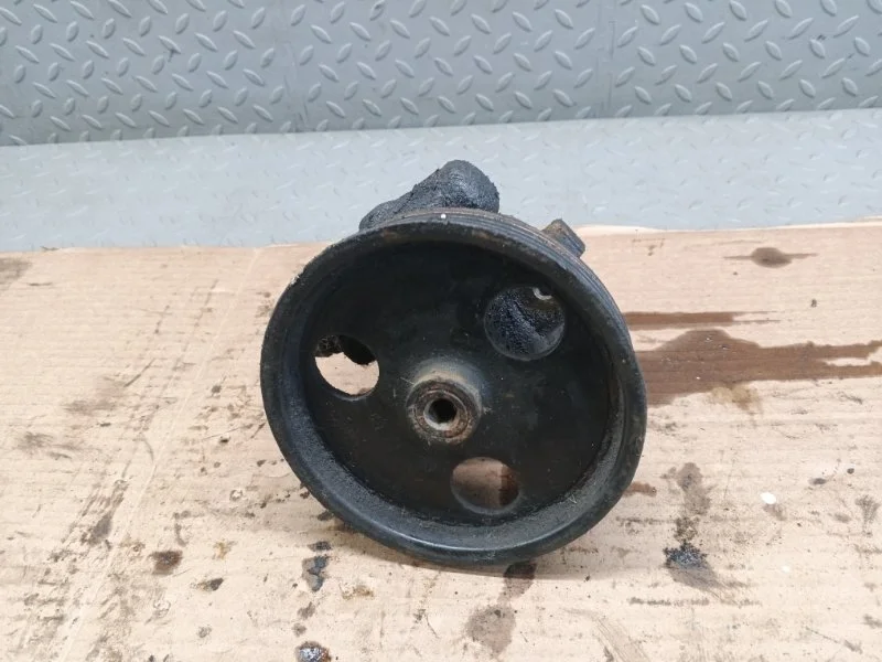 Насос ГУР Renault Clio 2003 491108049R 2 K4J