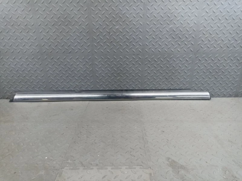 Накладка двери Cadillac SRX 25804695 1 LY7, задняя правая