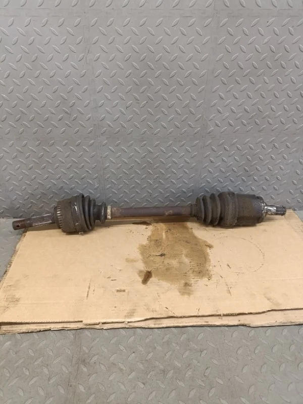 Привод Nissan Almera 2001 39101BM510 N16 QG15, передний левый