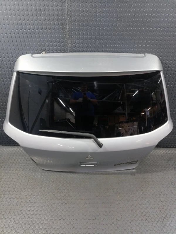 Крышка багажника Mitsubishi Outlander 2003 MR954463 1 4G69