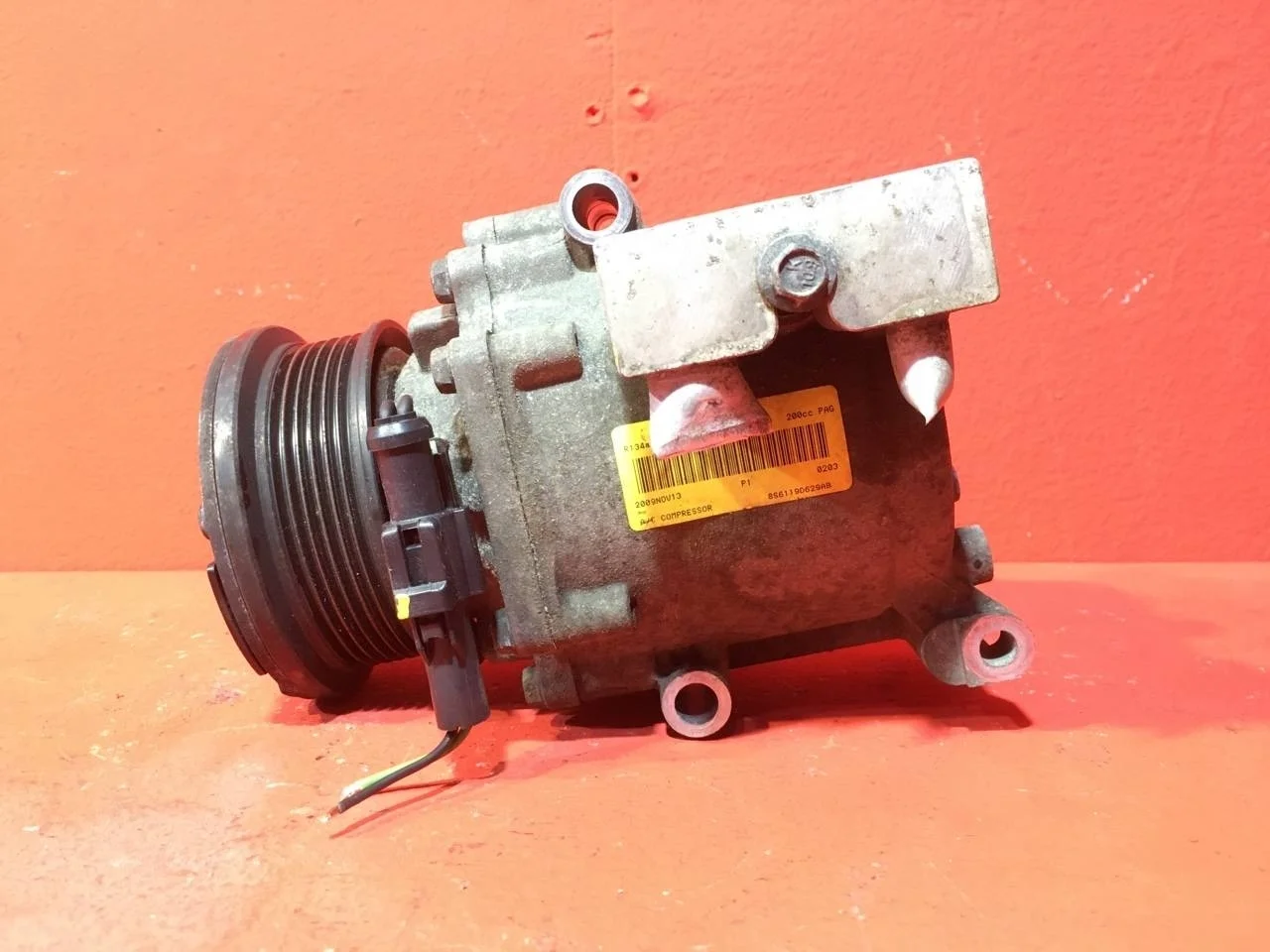 Компрессор кондиционера Ford Fusion хетчбэк 2002-2012  FXJA 1.4L 1388 куб.см. бензин 59 кВт (80 л.с.) Duratec МКПП