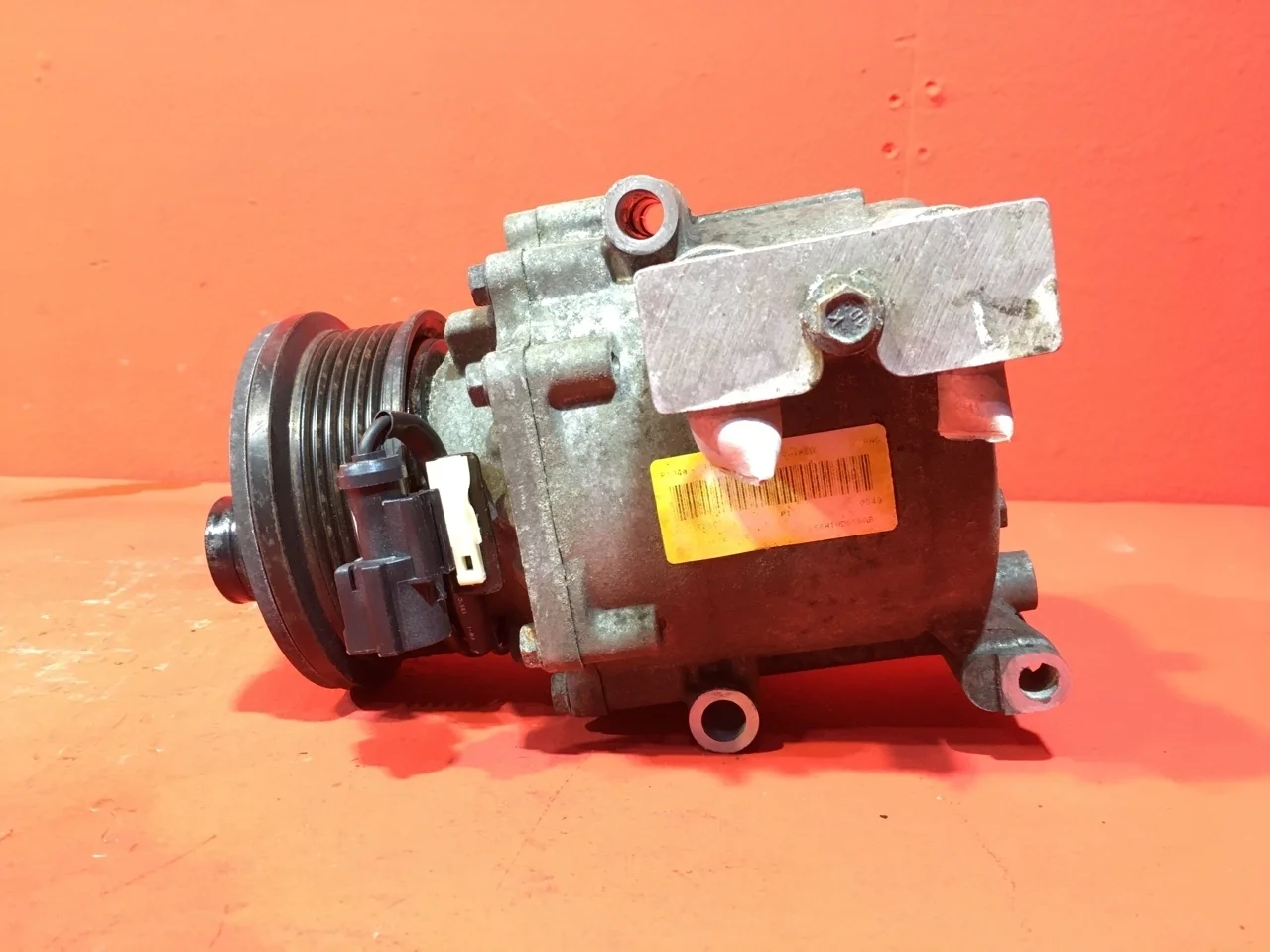 Компрессор кондиционера Ford Fusion Хетчбэк 2002-2012  FXJA 1.4L 1388 куб.см. бензин 59 кВт (80 л.с.) Duratec МКПП