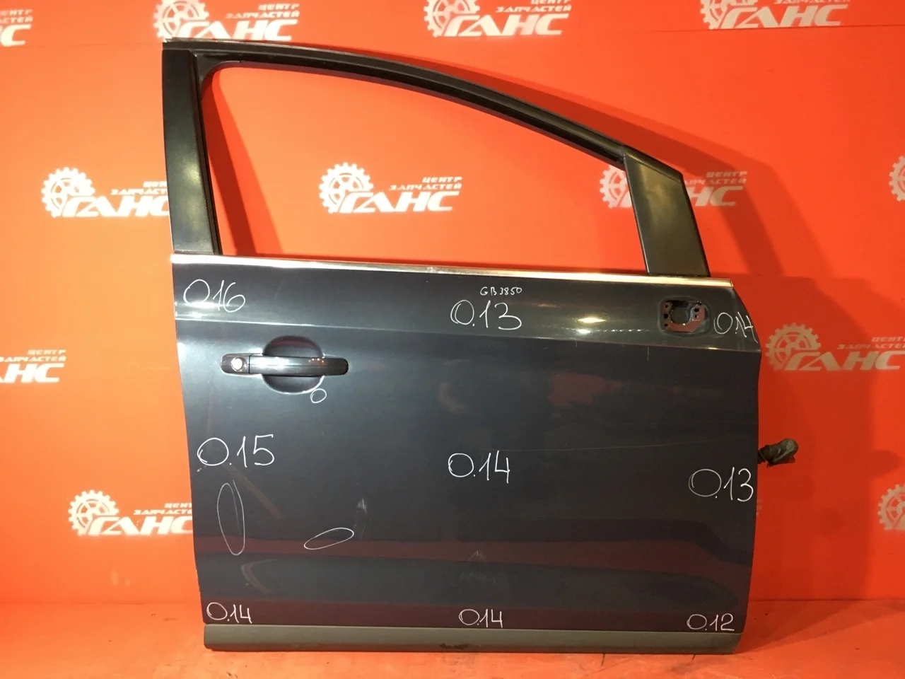 Дверь передняя правая Ford Kuga 1 SUV 2008-2012  TXDA (UFMA) 2.0L 1997 куб.см. дизель 120 кВт (163 л.с.) МКПП