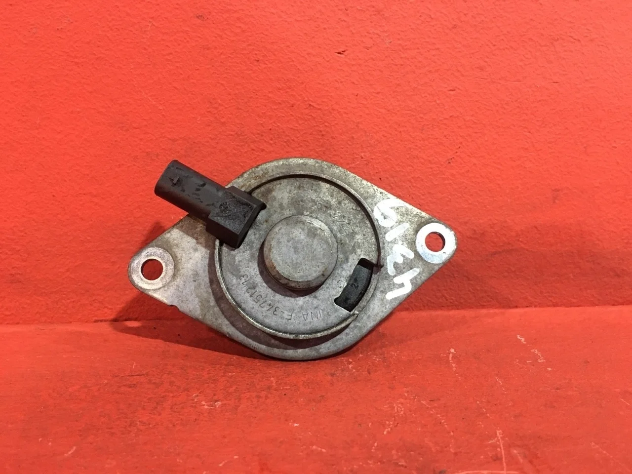 Клапан изменения фаз ГРМ Opel Corsa E  2014-2019  B14XER 1.4L 1398 куб.см. бензин 74 кВт (100 л.с.) МКПП