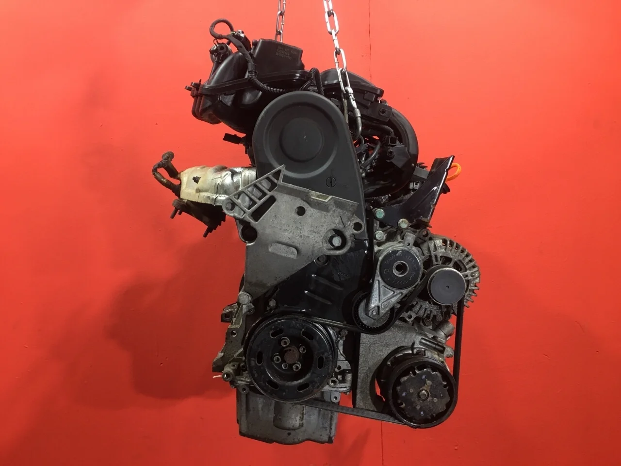 Двигатель Audi A3 8P 5-дверный хэтчбэк 2003-2013  BSE 1.6L 1595 куб.см. бензин 75 кВт (102 л.с.) Серия EA113-1.6 МКПП