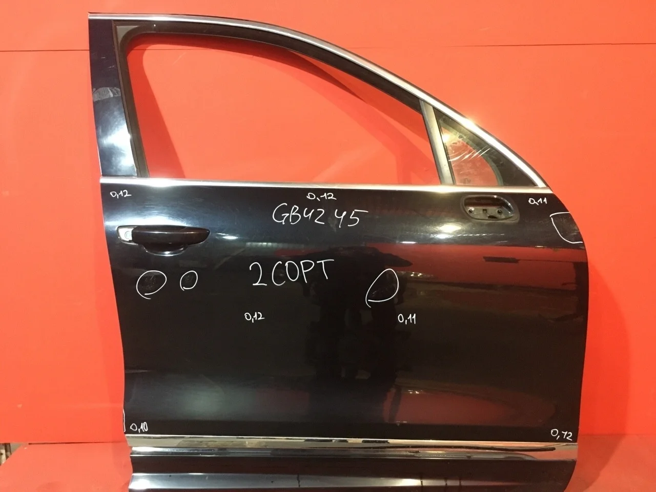 Дверь передняя правая Volkswagen Touareg 2 (NF) SUV 2010-2018  CRCA 3.0L 2967 куб.см. дизель 177 - 180 кВт (240 - 245 л.с.) АКПП
