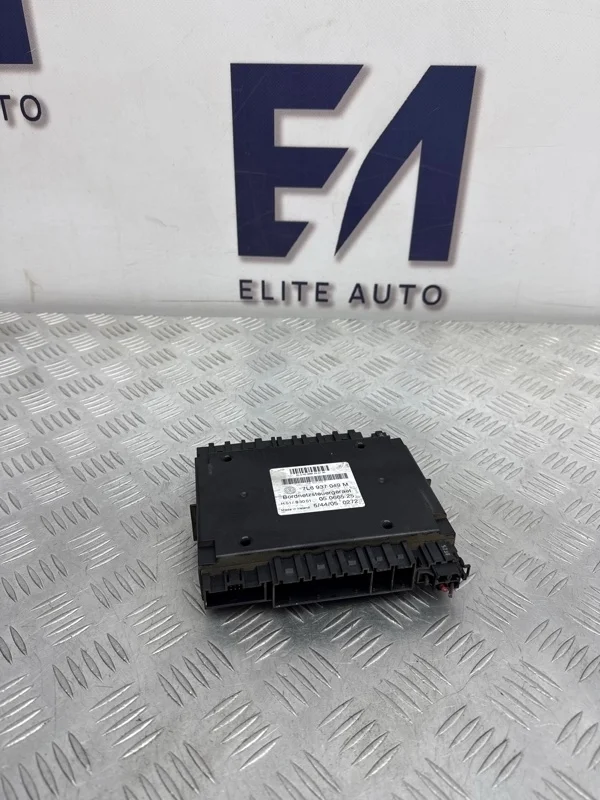 Блок комфорта VW Touareg 2005 7L6937049M 1 2.5D