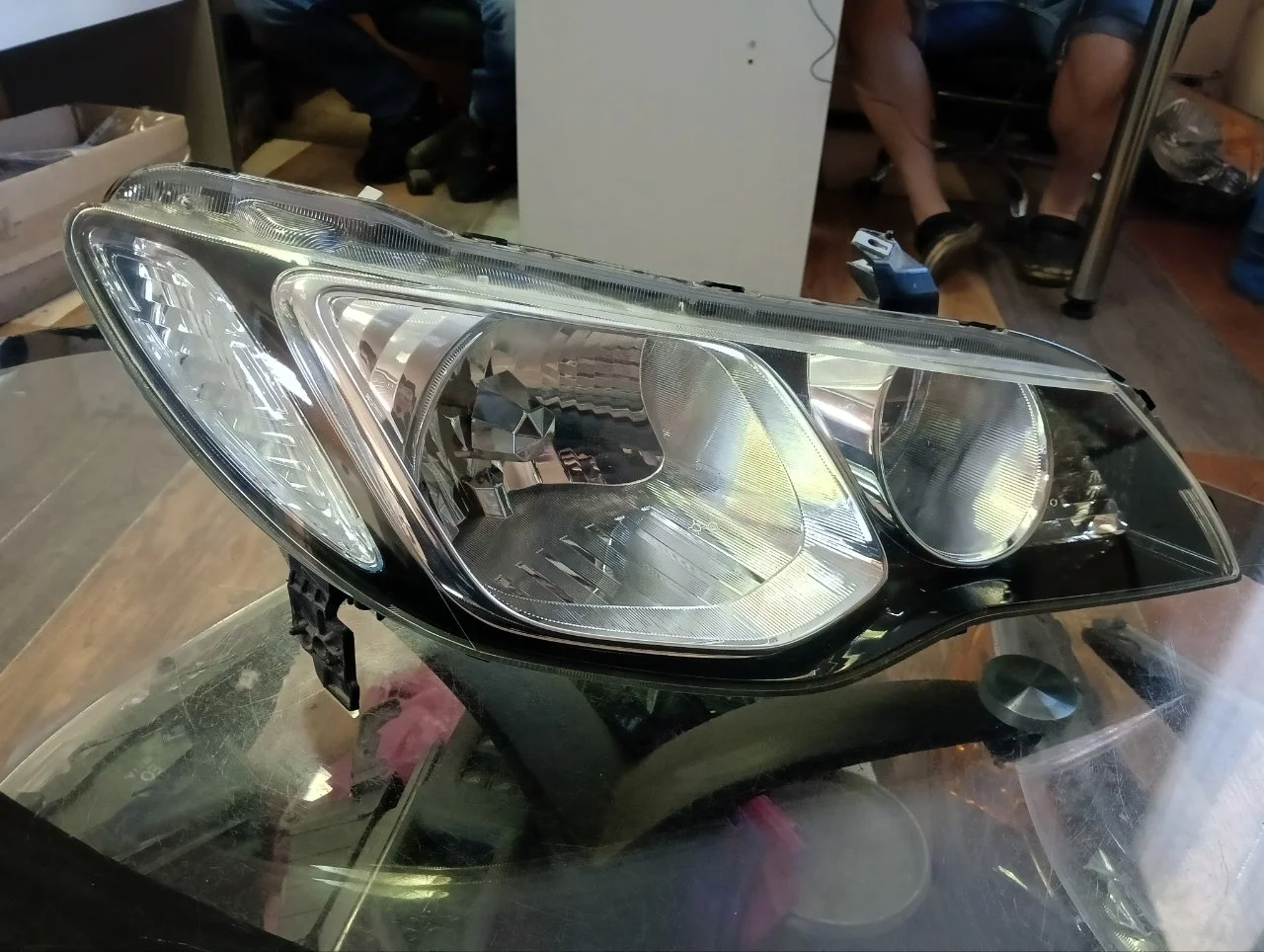 Фара галоген Honda Civic 8 2006-2008 33101SNBG03 4D, передняя правая