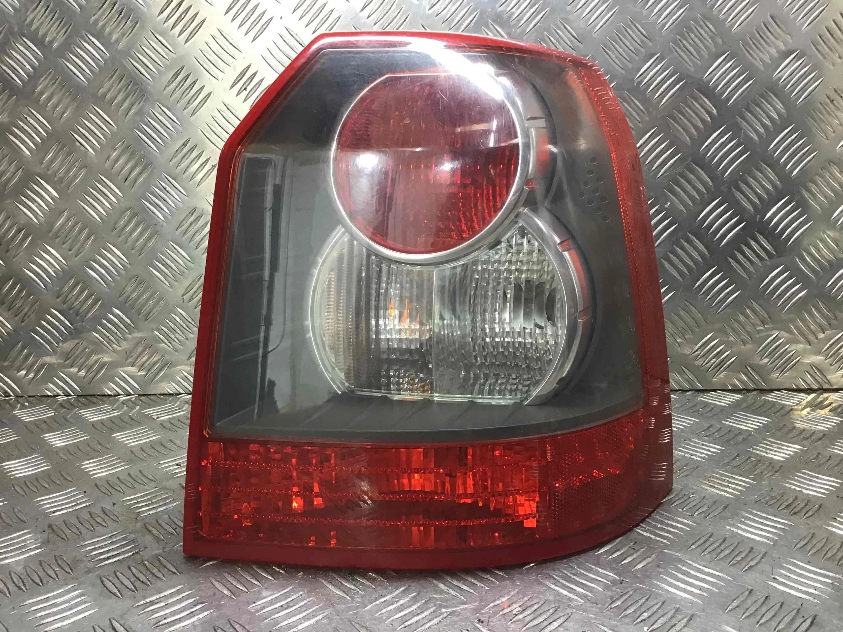 Фонарь задний правый Land Rover Freelander 2 поколение (2006-2010) дизель 2.2 TD Механика Внедорожник